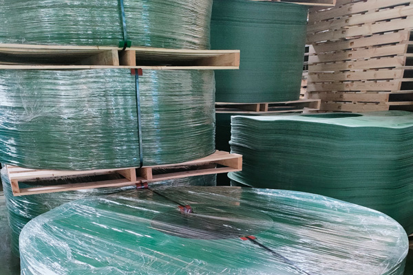 銘達板業一批塑料側護板(圓側護板)發貨了